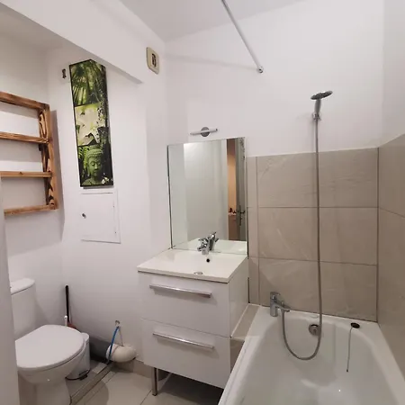 Le Charme De L'intimite Et Jeux De Roles Apartment Sainte-Maxime